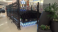 Expanding/Expandable Trellis/Barrier